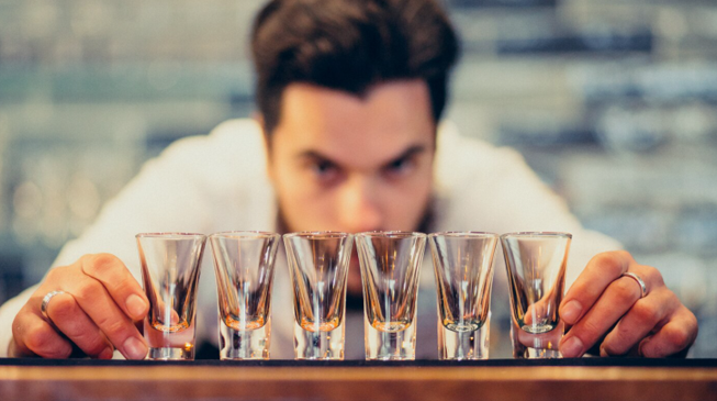 Как отличить легальную алкогольную продукцию от контрафактной?