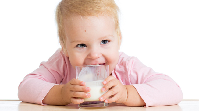 Кисломолочные продукты в питании детей первого года жизни